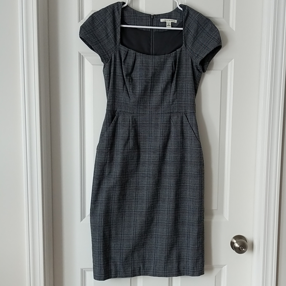 Banana Republic stretch sheath dress